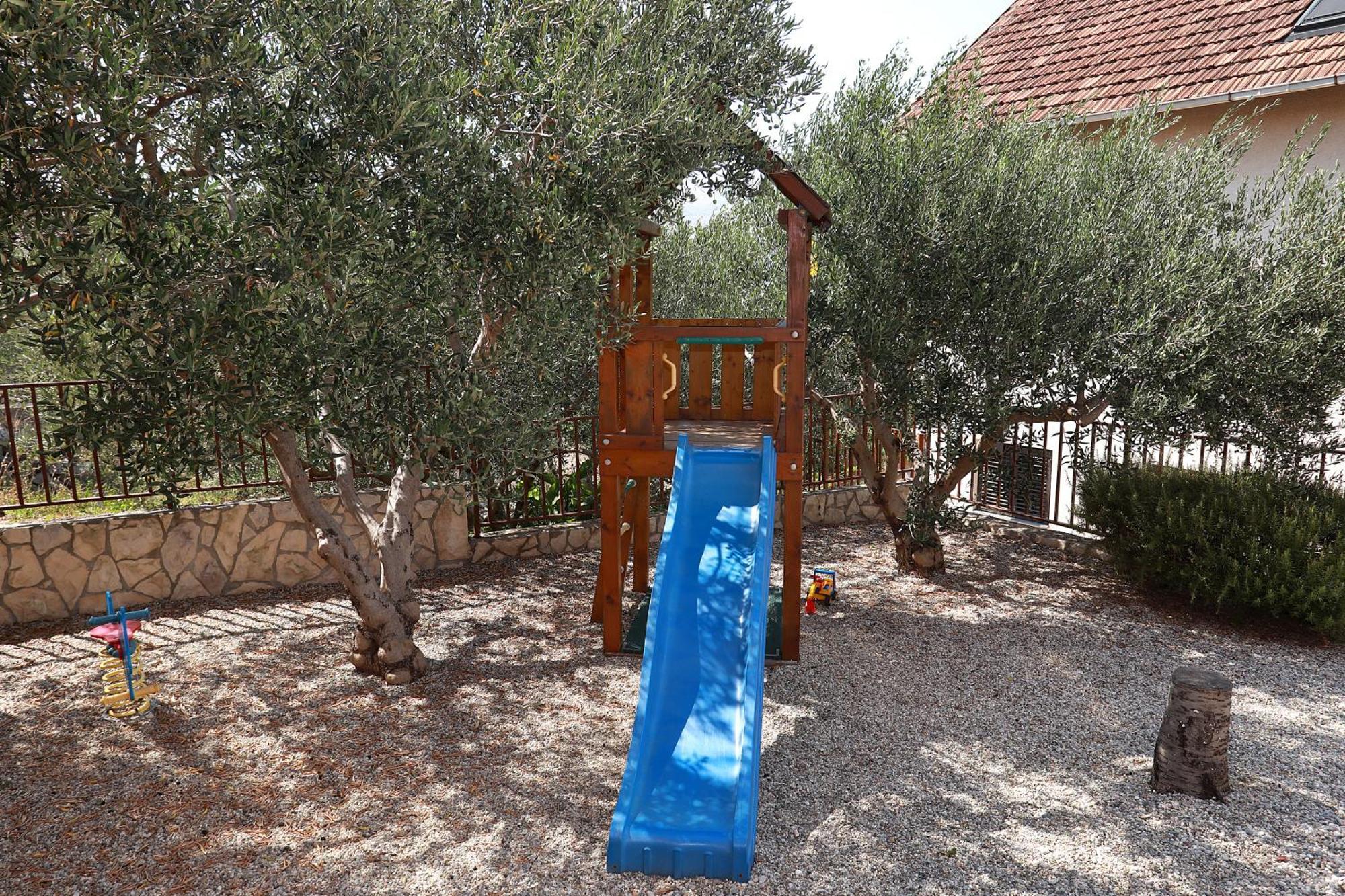 טרוגיר Apartments Mandaric מראה חיצוני תמונה
