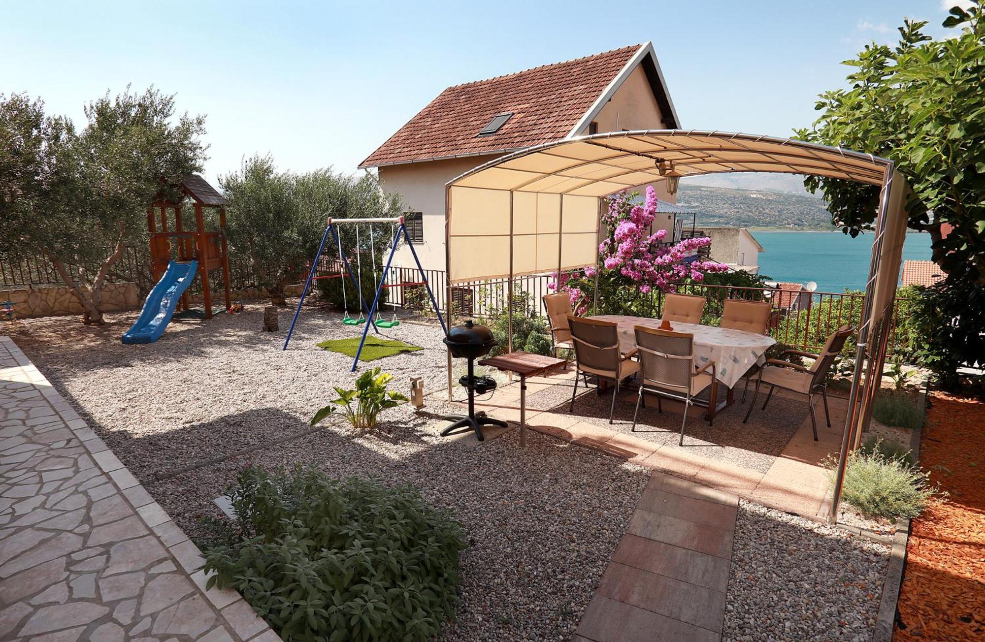 טרוגיר Apartments Mandaric מראה חיצוני תמונה