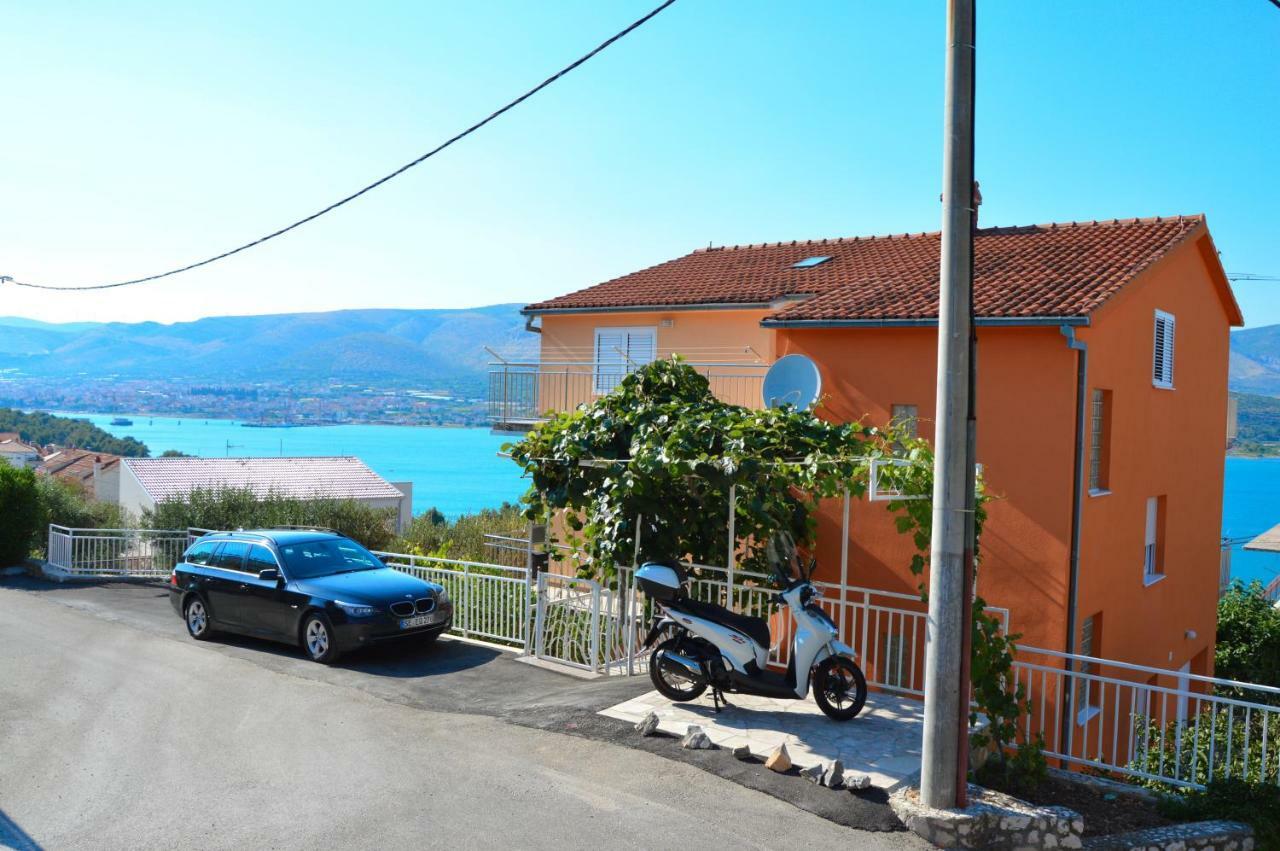 טרוגיר Apartments Mandaric מראה חיצוני תמונה