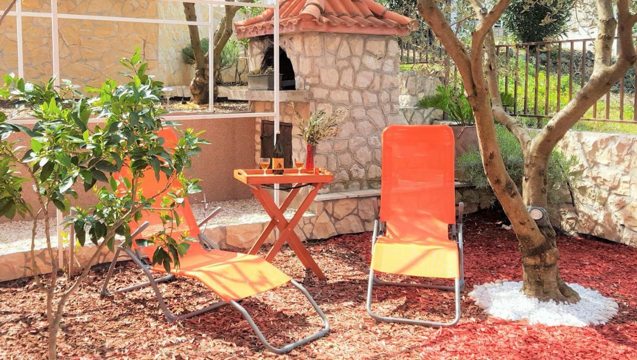 טרוגיר Apartments Mandaric מראה חיצוני תמונה